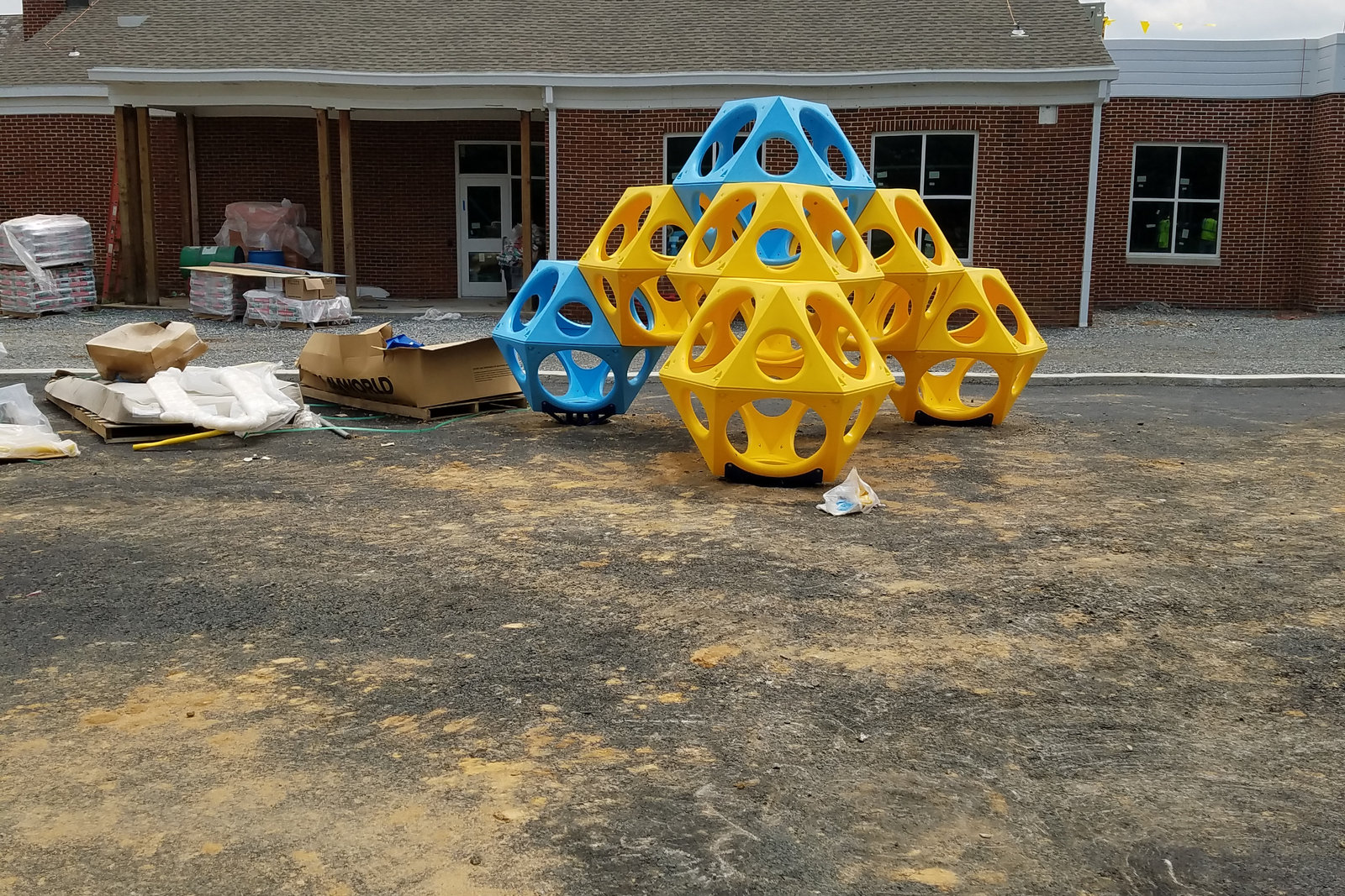 School Playground Installation by Willow Playworks at Brainbridge Elementary, Brainbridge, PA — photo 3
