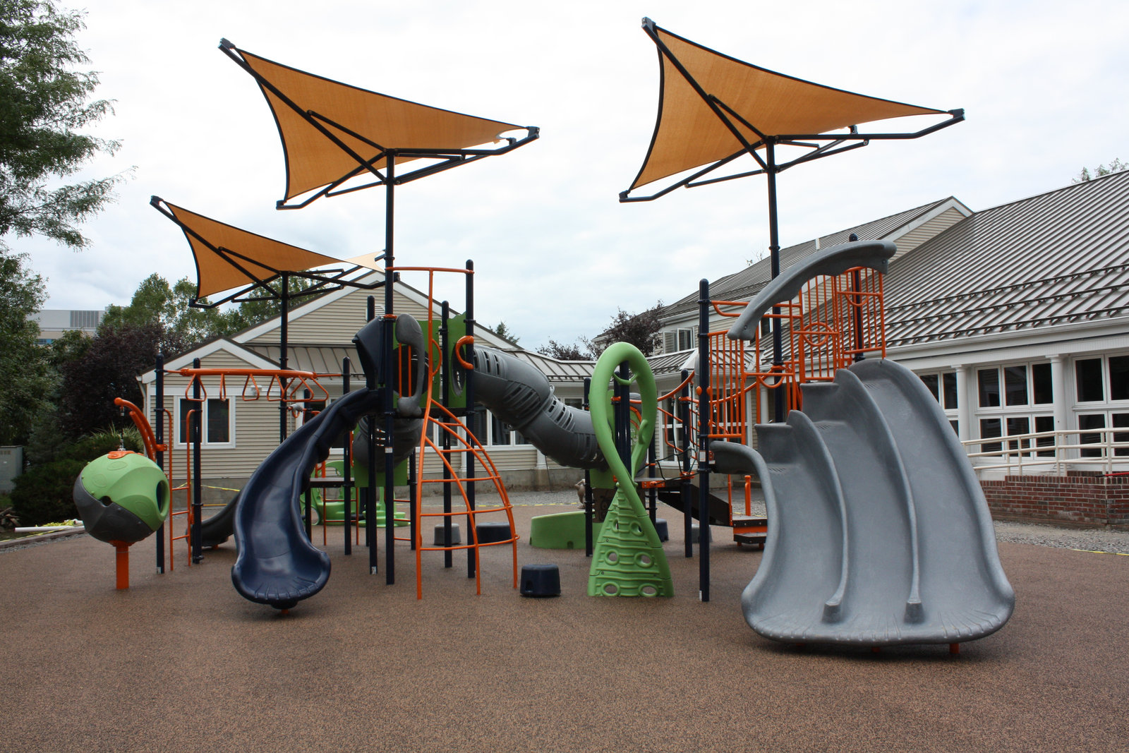 Community Playground Project by Willow Playworks at Ronald McDonald House, Danville, PA — photo 2